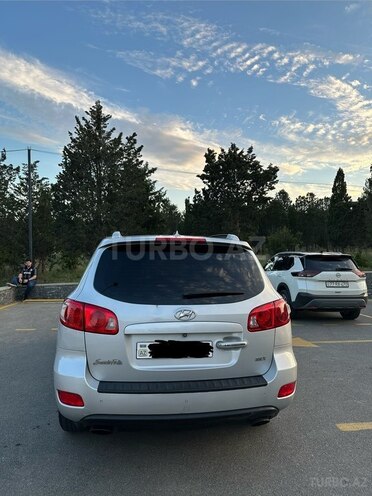 Hyundai Santa Fe-4