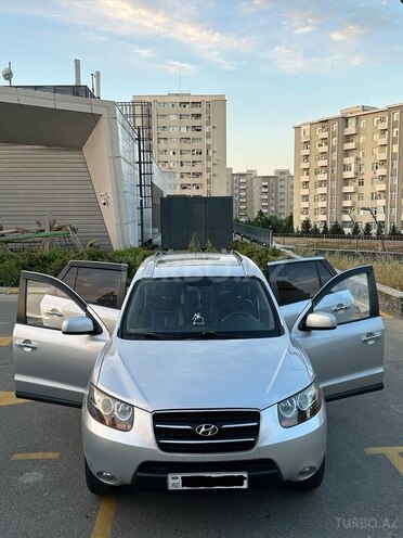 Hyundai Santa Fe-5