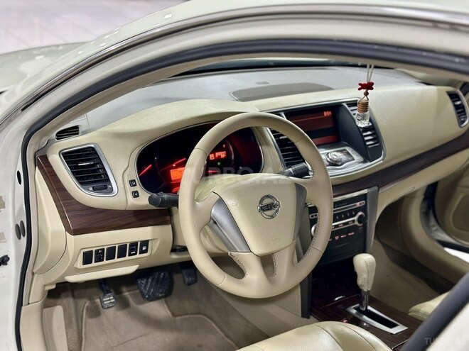 Nissan Teana-12