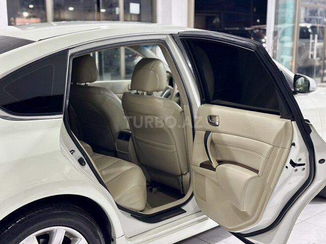 Nissan Teana-15