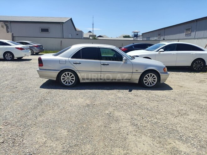 Mercedes C 240-4