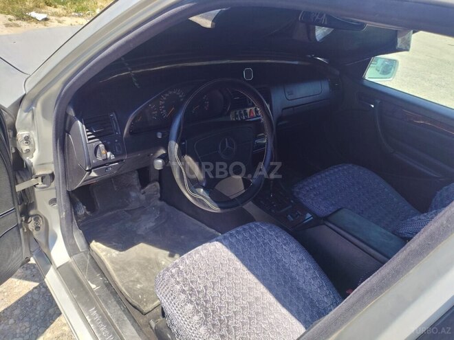 Mercedes C 240-11