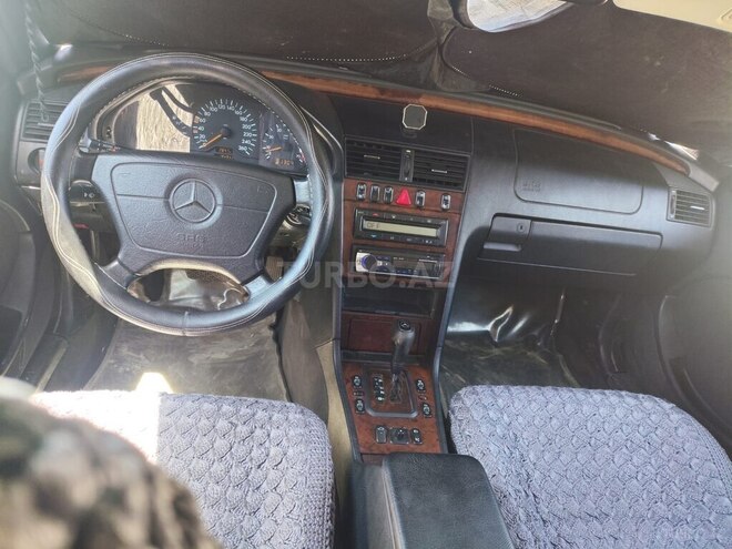 Mercedes C 240-12