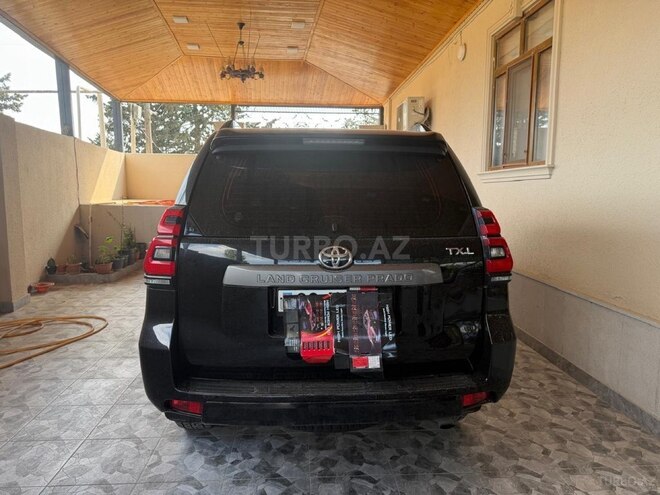 Toyota Land Cruiser Prado-3