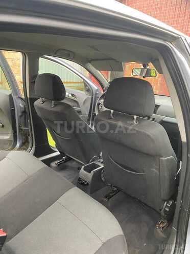 Opel Astra-11