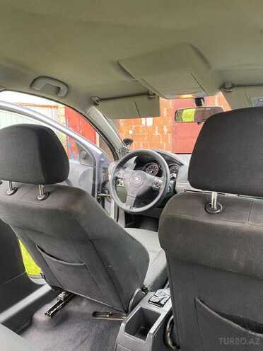 Opel Astra-10