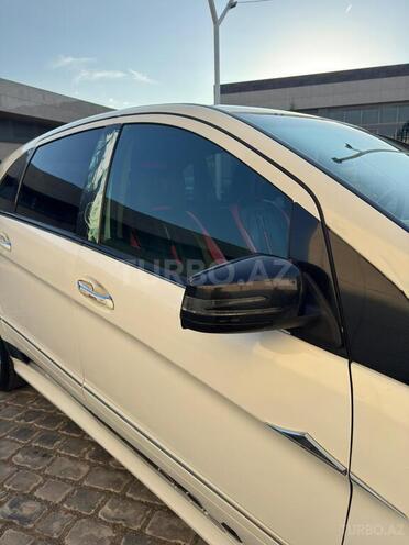 Mercedes B 170-13