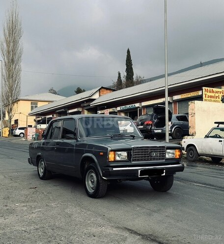 LADA (VAZ) 2107-4
