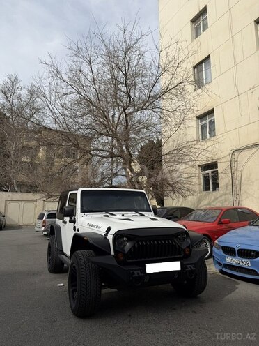 Jeep Wrangler-13