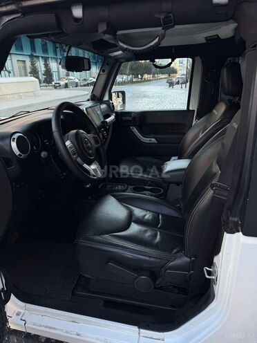 Jeep Wrangler-15