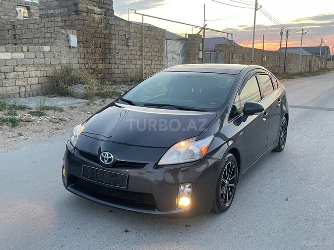 Toyota Prius-3