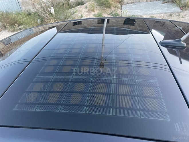 Toyota Prius-12