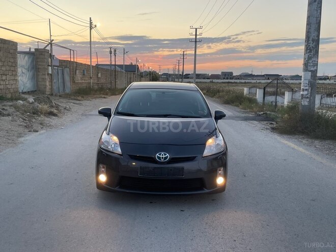 Toyota Prius-1