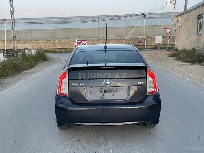Toyota Prius-6