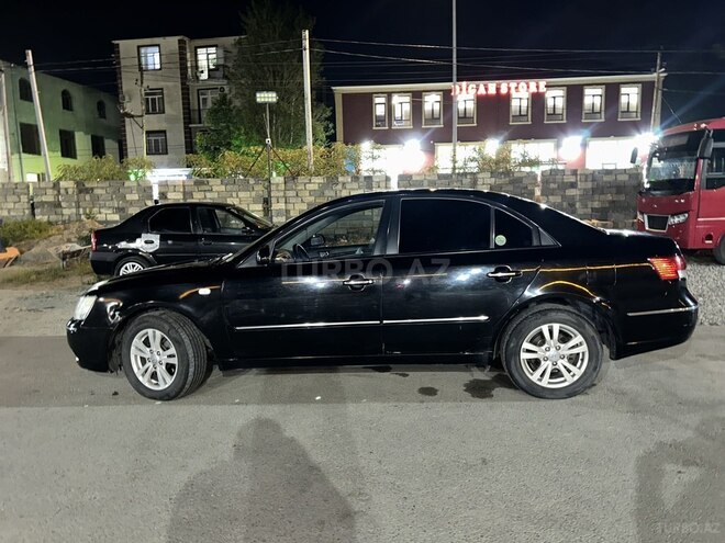 Hyundai Sonata-2