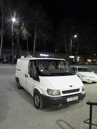 Ford Transit-9