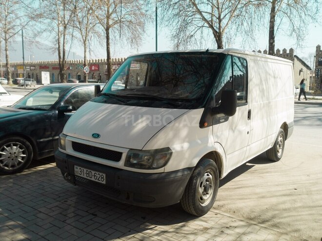 Ford Transit-8
