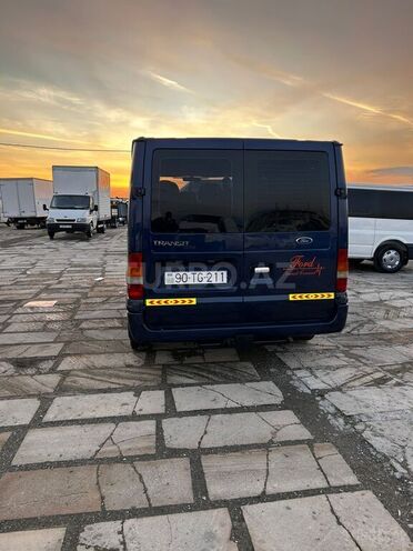 Ford Transit-4