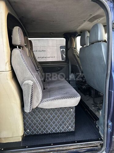 Ford Transit-6