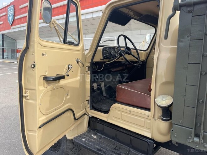 GAZ 53-6