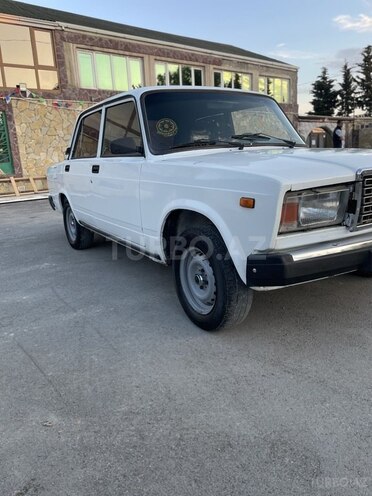 LADA (VAZ) 2107-2
