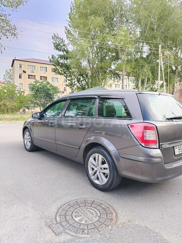 Opel Astra-7
