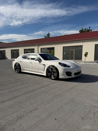 Porsche Panamera Turbo S-7