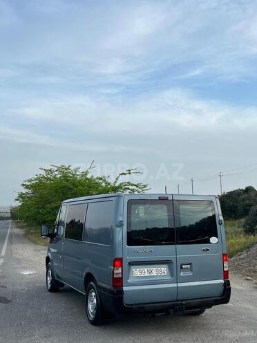 Ford Transit-4
