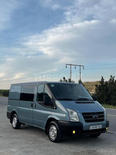 Ford Transit-2