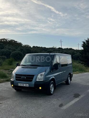 Ford Transit-3