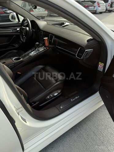 Porsche Panamera Turbo S-16