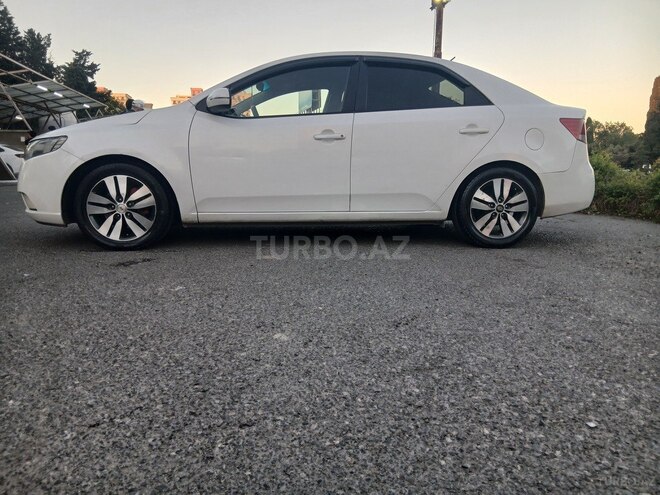 Kia Cerato-5