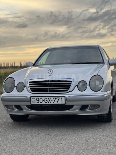 Mercedes E 200-8