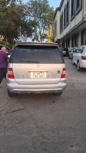 Mercedes ML 350-7