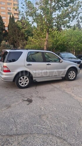 Mercedes ML 350-3