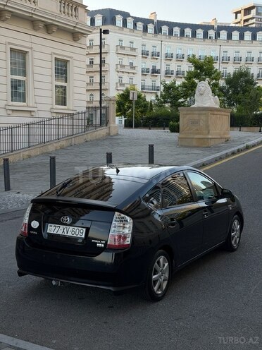 Toyota Prius-6