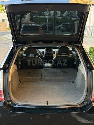 Toyota Prius-13