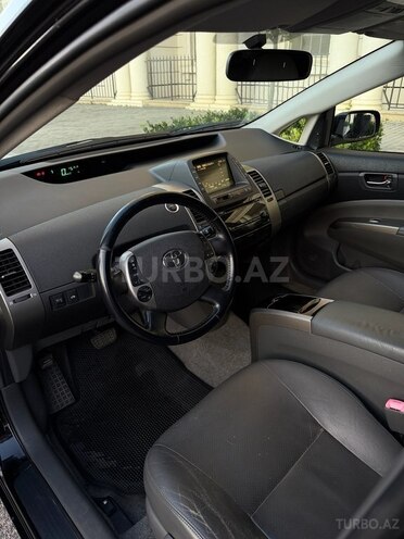 Toyota Prius-10