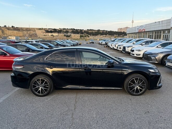 Toyota Camry-4