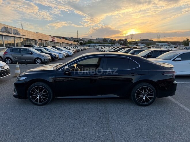 Toyota Camry-5