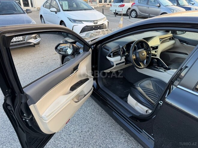Toyota Camry-11