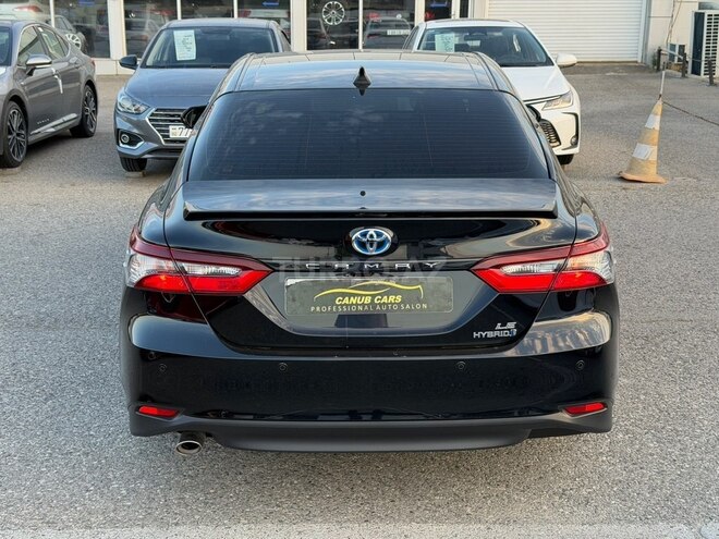 Toyota Camry-7