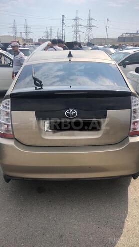 Toyota Prius-2