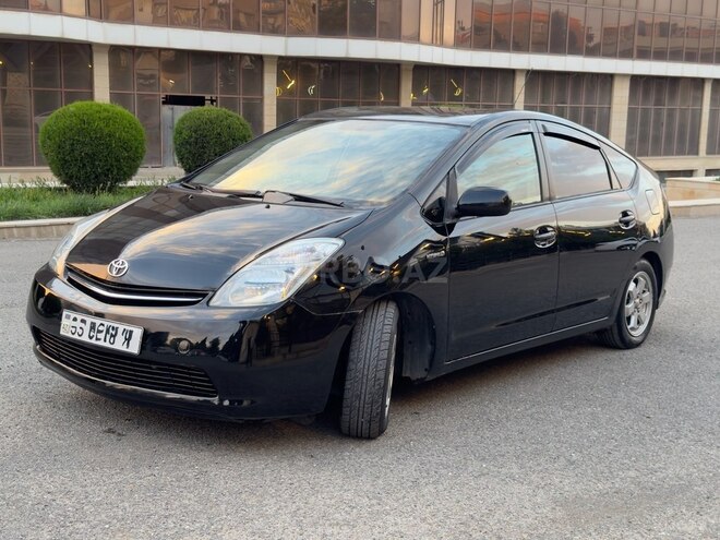 Toyota Prius-3