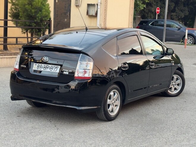 Toyota Prius-9