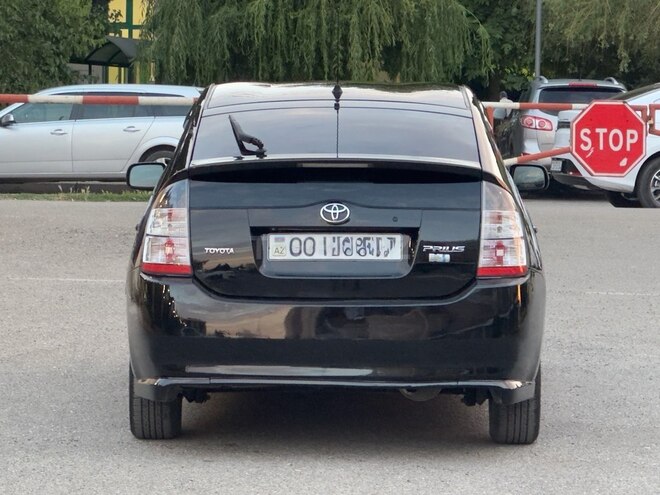 Toyota Prius-10
