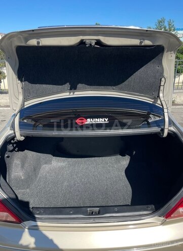 Nissan Sunny-14
