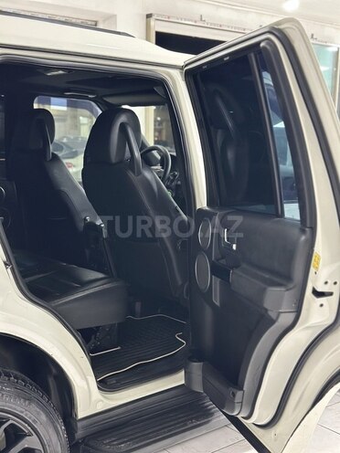 Land Rover Discovery-16
