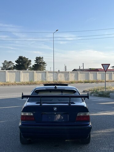 BMW 320-5