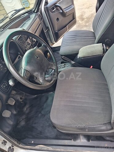 GAZ 3110 "Volga"-7